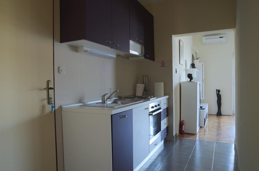 Fei Fei Apartments Račišće Dış mekan fotoğraf